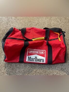 Vintage Marlboro Adventure Team Duffel Bag Travel Alligator Crocodile Red Black